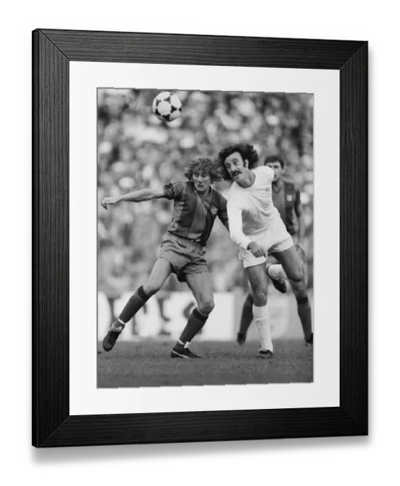 Framed Print : Real Madrids Vicente Del Bosque and Barcelonas Allan Simonsen Framed Print : Real Madrids Vicente Del Bosque and Barcelonas Allan Simonsen
