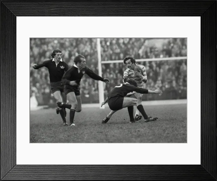 Framed Print : 1975 Varsity Match: Oxford 12 Cambridge 34 Framed Print : 1975 Varsity Match: Oxford 12 Cambridge 34
