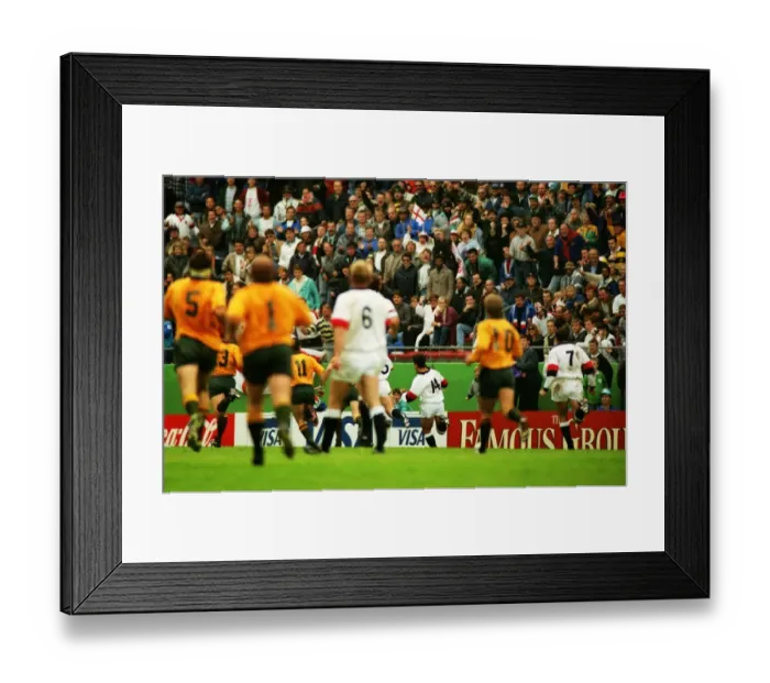 Framed Print : Tony Underwood scores his break-away try against Australia in the quarter-final of the 1995 World Cup Framed Print : Tony Underwood scores his break-away try against Australia in the quarter-final of the 1995 World Cup
