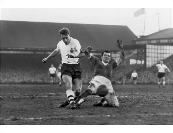 Boltons Ray Parry is challenged by Evertons Alex Parker