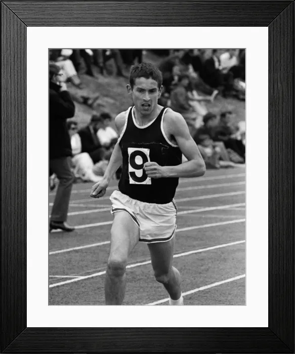 Framed Print : Ian Stewart - 1970 CAU Championships Framed Print : Ian Stewart - 1970 CAU Championships