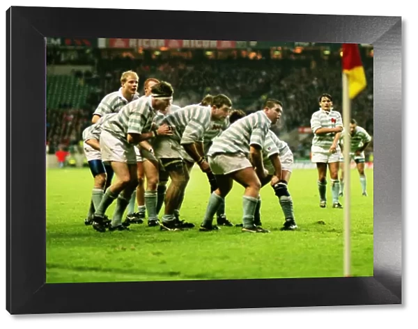 The Cambridge line-out prepare for the ball - 1995 Varsity Match