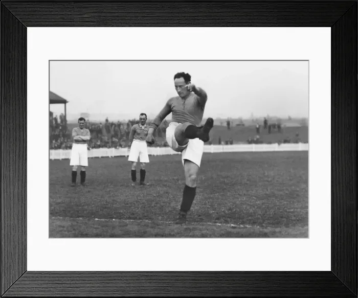 Framed Print : Harry Morris - Swindon Town Framed Print : Harry Morris - Swindon Town
