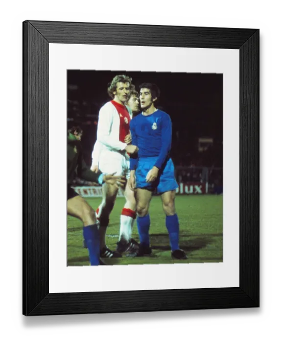 Framed Print : Real Madrids Goyo Benito and Ajaxs Piet Keizer Framed Print : Real Madrids Goyo Benito and Ajaxs Piet Keizer