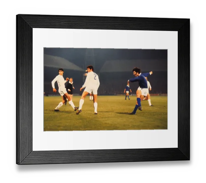 Framed Print : Mark Lambert shoots for Ipswich against Real Madrid Framed Print : Mark Lambert shoots for Ipswich against Real Madrid