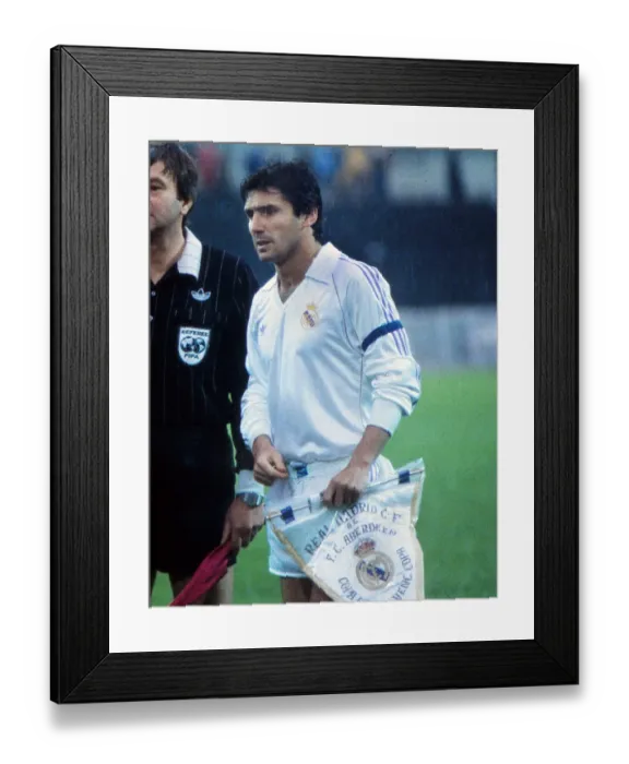Framed Print : Real Madrid captain Juanito - 1983 Cup Winners Cup Final Framed Print : Real Madrid captain Juanito - 1983 Cup Winners Cup Final
