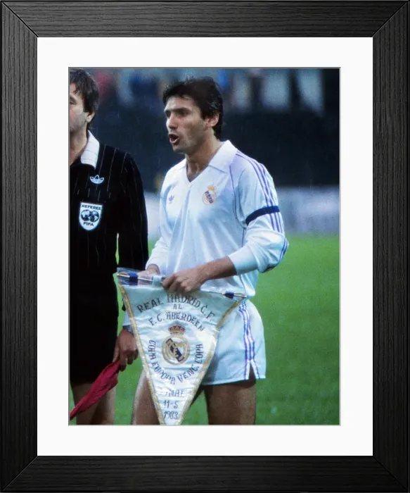 Framed Print : Real Madrid captain Juanito - 1983 Cup Winners Cup Final Framed Print : Real Madrid captain Juanito - 1983 Cup Winners Cup Final