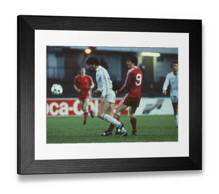 Framed Print : Aberdeens Mark McGhee (#9) - 1983 European Cup Winners Cup Final Framed Print : Aberdeens Mark McGhee (#9) - 1983 European Cup Winners Cup Final