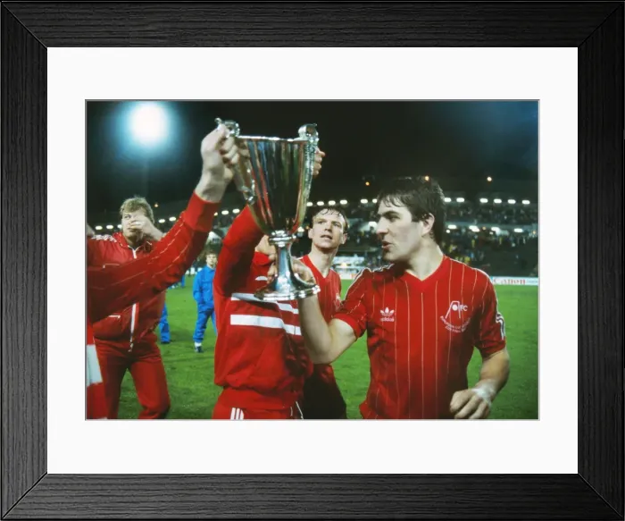 Framed Print : Aberdeens Mark McGhee celebrates with the trophy - 1983 Cup Winners Cup Final Framed Print : Aberdeens Mark McGhee celebrates with the trophy - 1983 Cup Winners Cup Final