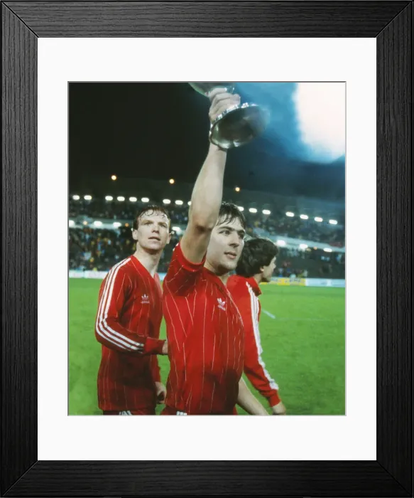 Framed Print : Aberdeens Mark McGhee celebrates with the trophy - 1983 Cup Winners Cup Final Framed Print : Aberdeens Mark McGhee celebrates with the trophy - 1983 Cup Winners Cup Final