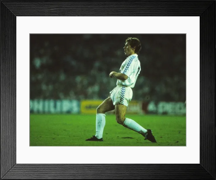 Framed Print : Emilio Butragueno - Real Madrid Framed Print : Emilio Butragueno - Real Madrid