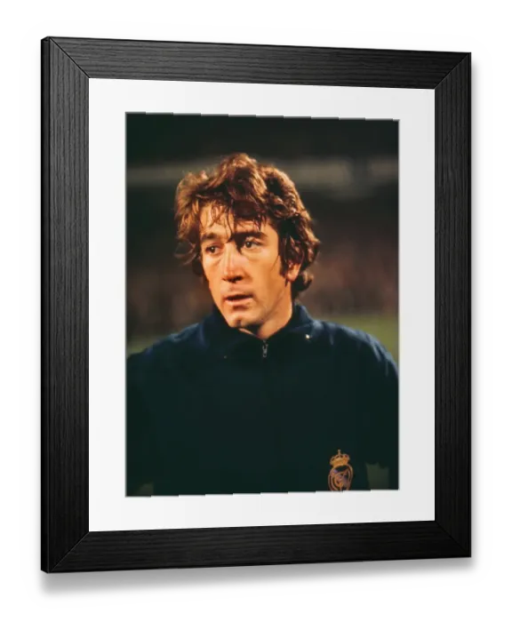 Framed Print : Manuel Velazquez - Real Madrid Framed Print : Manuel Velazquez - Real Madrid
