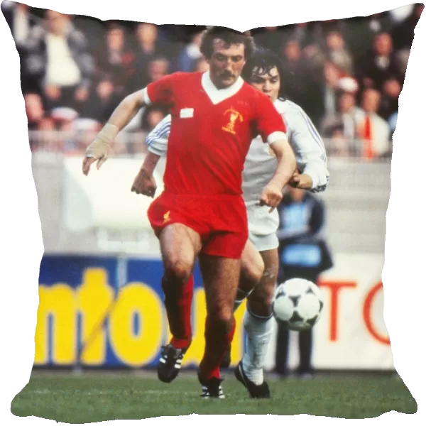 Pillow Of Liverpools Ray Kennedy 1981 European Cup Final