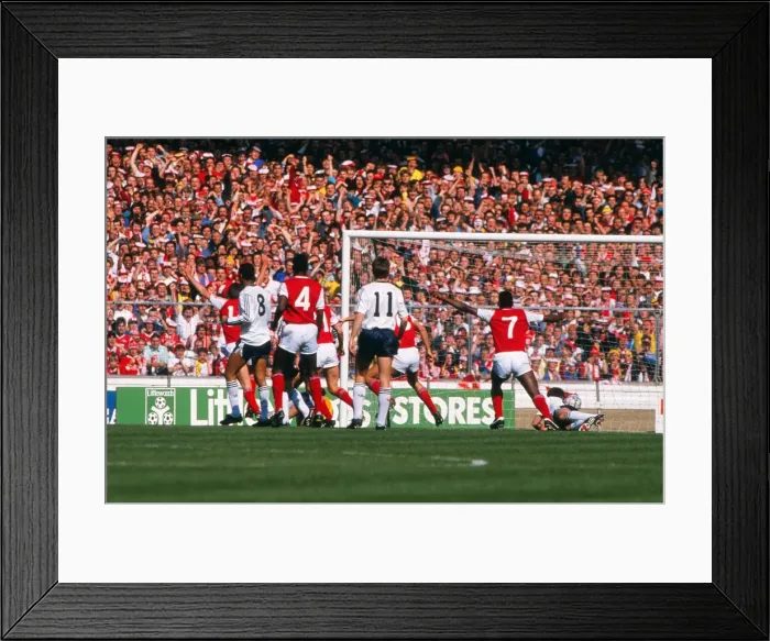 Framed Print : Arsenal substitute Martin Hayes celebrates his goal - 1988 League Cup Final Framed Print : Arsenal substitute Martin Hayes celebrates his goal - 1988 League Cup Final