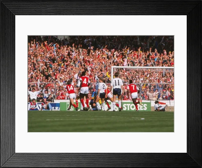 Framed Print : Arsenal substitute Martin Hayes celebrates his goal - 1988 League Cup Final Framed Print : Arsenal substitute Martin Hayes celebrates his goal - 1988 League Cup Final