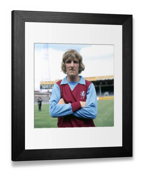 Framed Print : Ian Hamilton - Aston Villa Framed Print : Ian Hamilton - Aston Villa