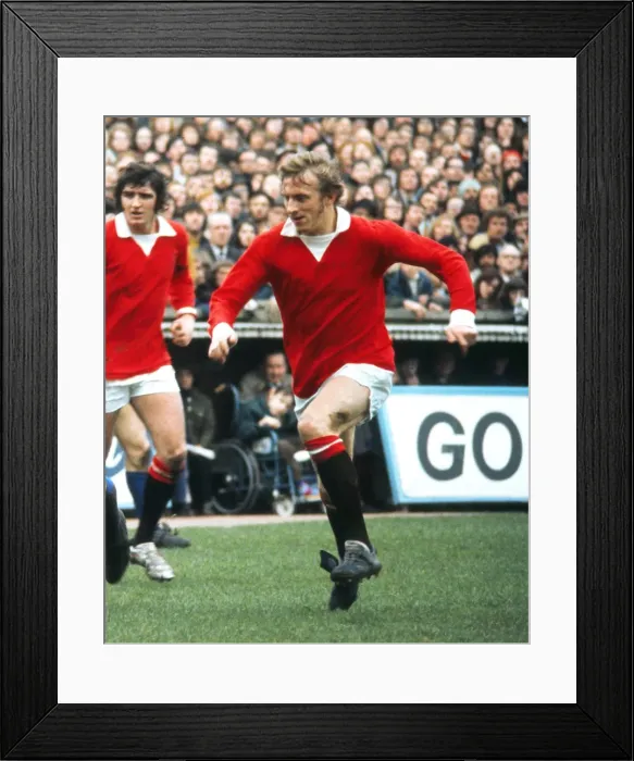 Framed Print : Denis Law - Manchester United Framed Print : Denis Law - Manchester United
