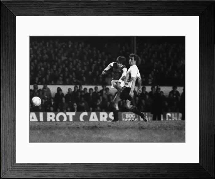 Framed Print : Brian McDermott - Arsenal Framed Print : Brian McDermott - Arsenal