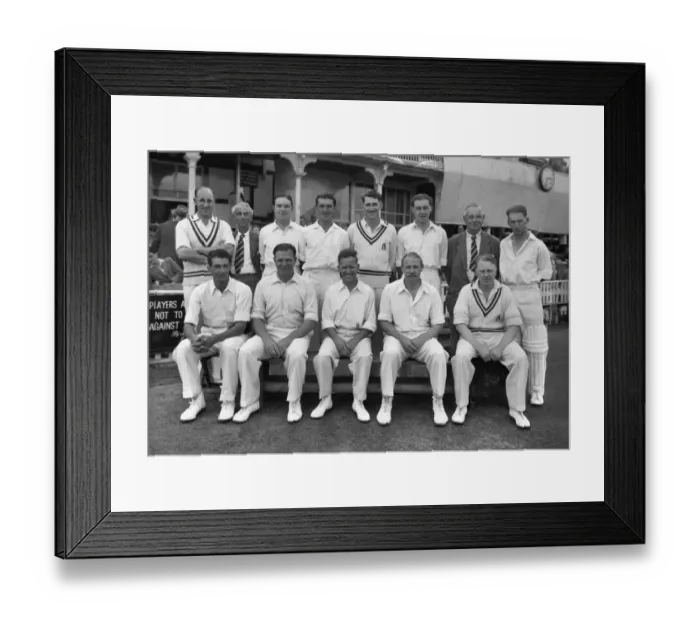 Framed Print : Warwickshire C. C. C. - 1950 Framed Print : Warwickshire C. C. C. - 1950
