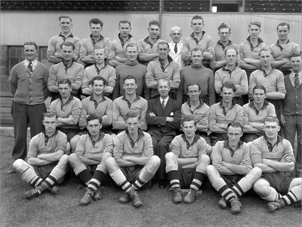 Wolverhampton Wanderers - 1946  /  47