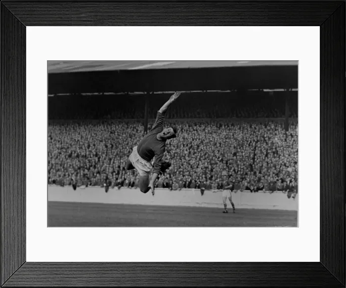 Framed Print : Jack Kelsey - Arsenal Framed Print : Jack Kelsey - Arsenal
