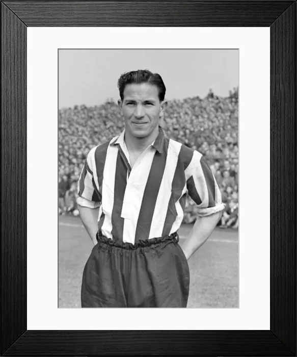 Framed Print : George Robledo - Newcastle United Framed Print : George Robledo - Newcastle United