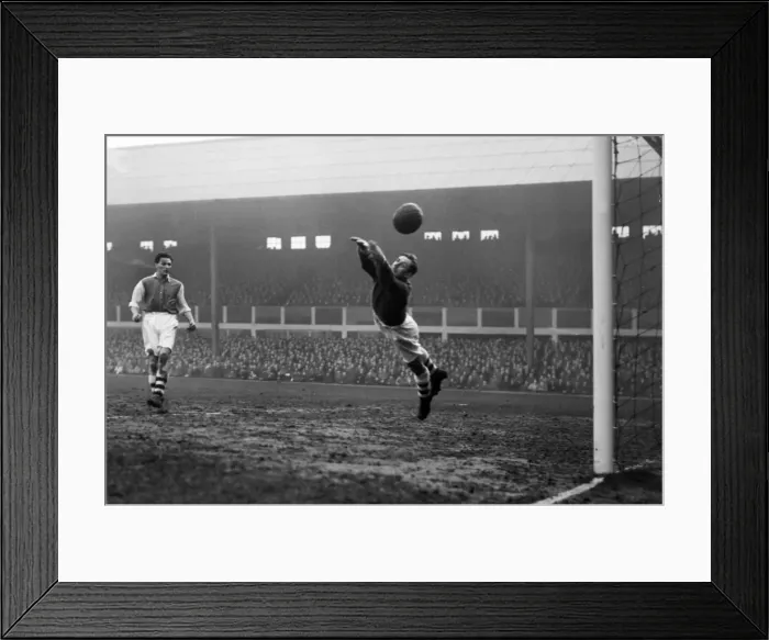 Framed Print : Jack Kelsey - Arsenal Framed Print : Jack Kelsey - Arsenal