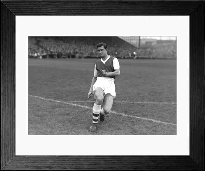 Framed Print : Danny Clapton - Arsenal Framed Print : Danny Clapton - Arsenal