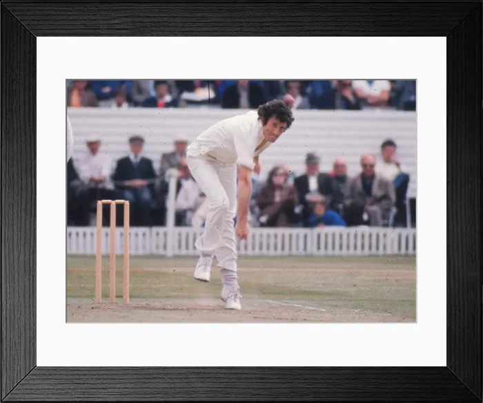 Framed Print : Englands John Snow - 1975 Prudential World Cup Framed Print : Englands John Snow - 1975 Prudential World Cup