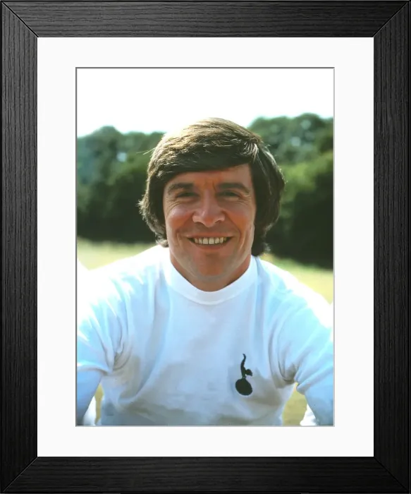 Framed Print : Cyril Knowles - Tottenham Hotspur Framed Print : Cyril Knowles - Tottenham Hotspur