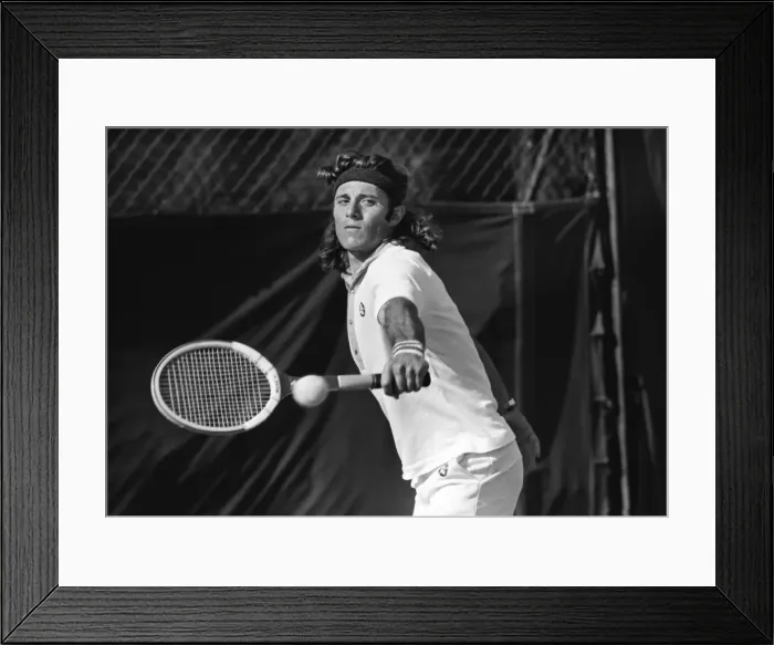 Framed Print : Guillermo Vilas - 1975 British Hard Court Championships Framed Print : Guillermo Vilas - 1975 British Hard Court Championships