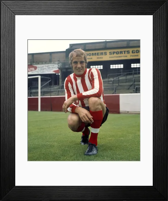 Framed Print : Ron Davies - Southampton Framed Print : Ron Davies - Southampton