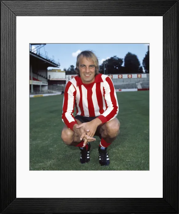 Framed Print : Ron Davies - Southampton Framed Print : Ron Davies - Southampton