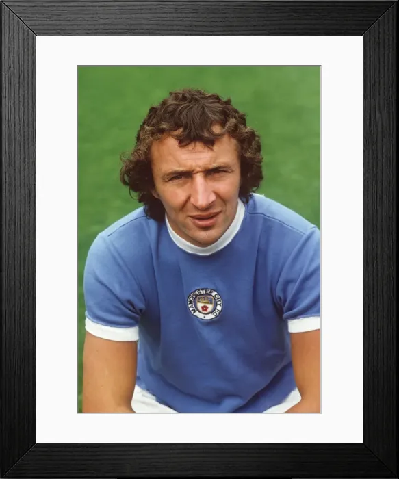 Framed Print : Mike Summerbee - Manchester City Framed Print : Mike Summerbee - Manchester City