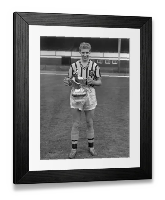 Framed Print : Stan Crowther - Aston Villa Framed Print : Stan Crowther - Aston Villa