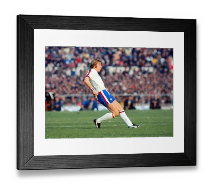 Framed Print : Brian Greenhoff - England Framed Print : Brian Greenhoff - England
