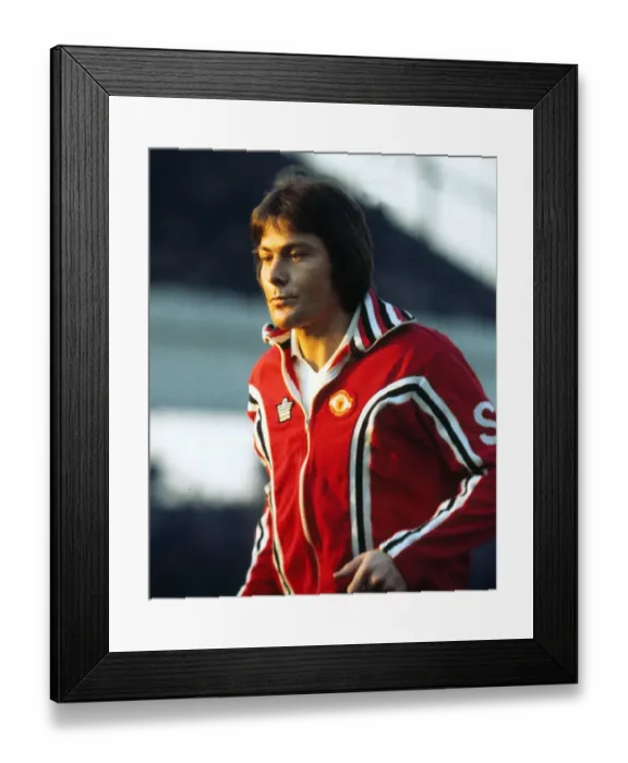 Framed Print : Stuart Pearson - Manchester United