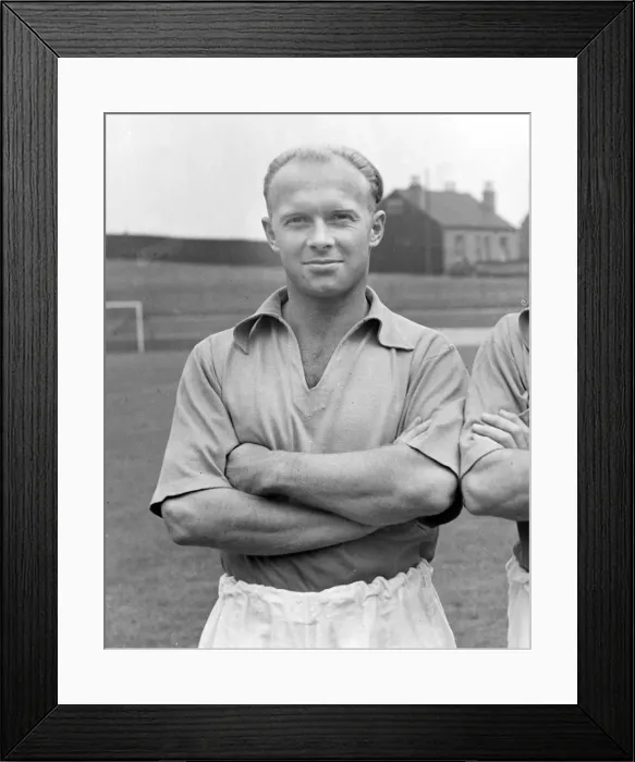 Framed Print : Billy Whare - Nottingham Forest Framed Print : Billy Whare - Nottingham Forest