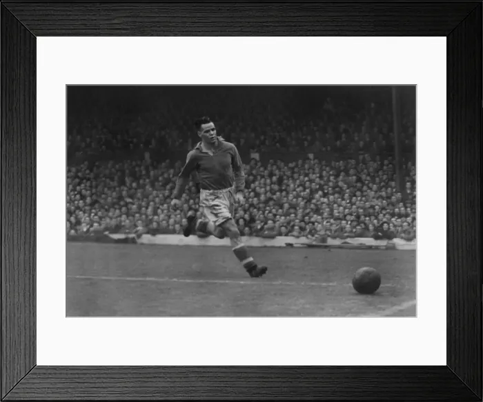 Framed Print : Billy Liddell - Liverpool Framed Print : Billy Liddell - Liverpool