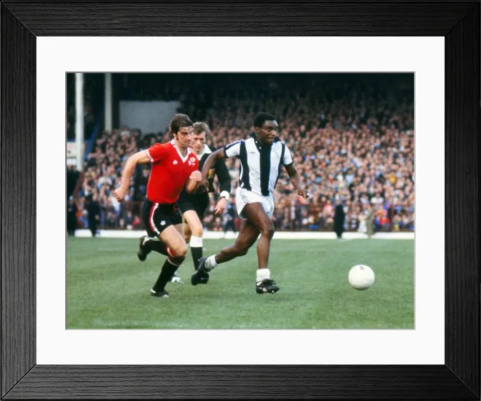 Framed Print : West Broms Laurie Cunningham and Manchester Uniteds Martin Buchan Framed Print : West Broms Laurie Cunningham and Manchester Uniteds Martin Buchan