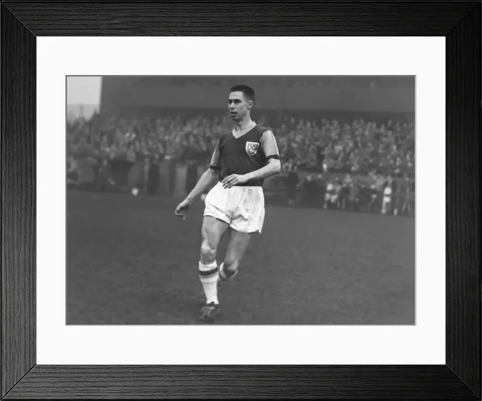 Framed Print : Phil Woosnam - West Ham United Framed Print : Phil Woosnam - West Ham United