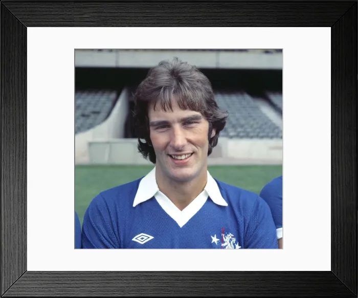 Framed Print : Steve Finnieston - Chelsea Framed Print : Steve Finnieston - Chelsea