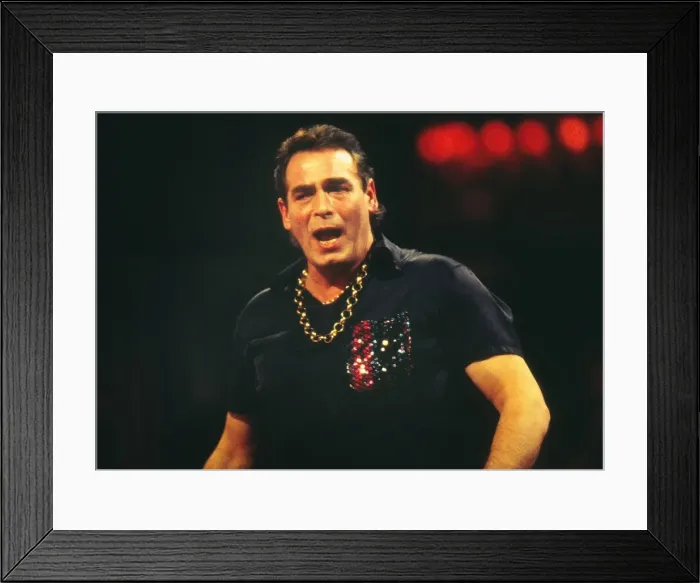 Framed Print : Bobby George - 1993 BDO World Darts Championship Framed Print : Bobby George - 1993 BDO World Darts Championship