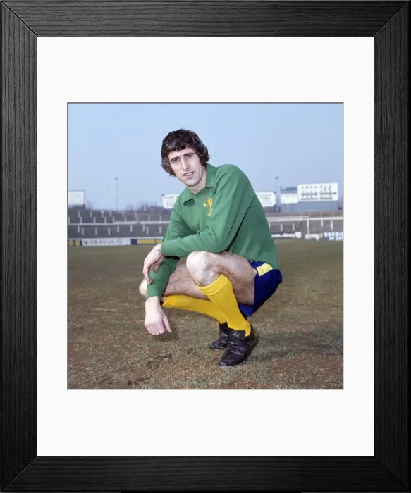Framed Print : Peter Bonetti - Chelsea Framed Print : Peter Bonetti - Chelsea