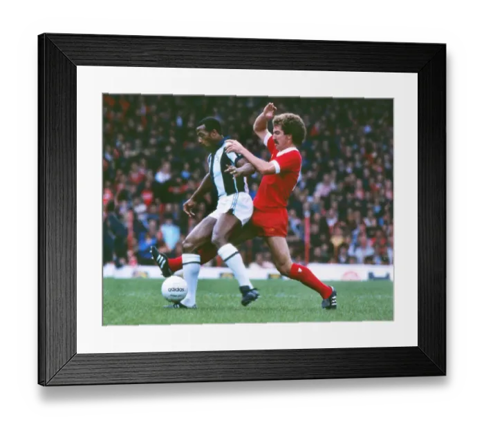 Framed Print : West Broms Cyrille Regis and Liverpools Graeme Souness