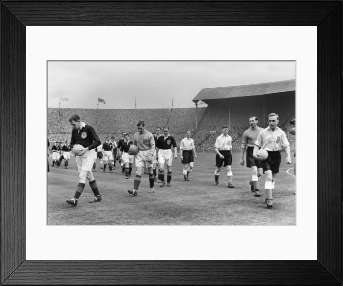 Framed Print : England and Scotland walk out at Wembley - 1952 / 3 British Home Championship Framed Print : England and Scotland walk out at Wembley - 1952 / 3 British Home Championship