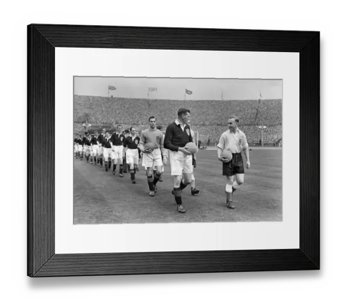 Framed Print : England and Scotland walk out at Wembley - 1952 / 3 British Home Championship Framed Print : England and Scotland walk out at Wembley - 1952 / 3 British Home Championship