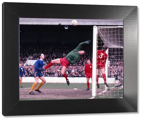 Ray Goddard makes a save for Leyton Orient