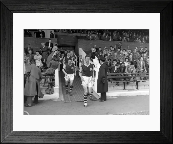 Framed Print : Jimmy Adamson - Burnley Framed Print : Jimmy Adamson - Burnley