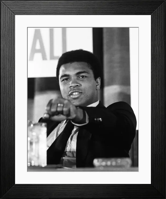 Framed Print : Muhammad Ali - 1971 Press Conference in London Framed Print : Muhammad Ali - 1971 Press Conference in London